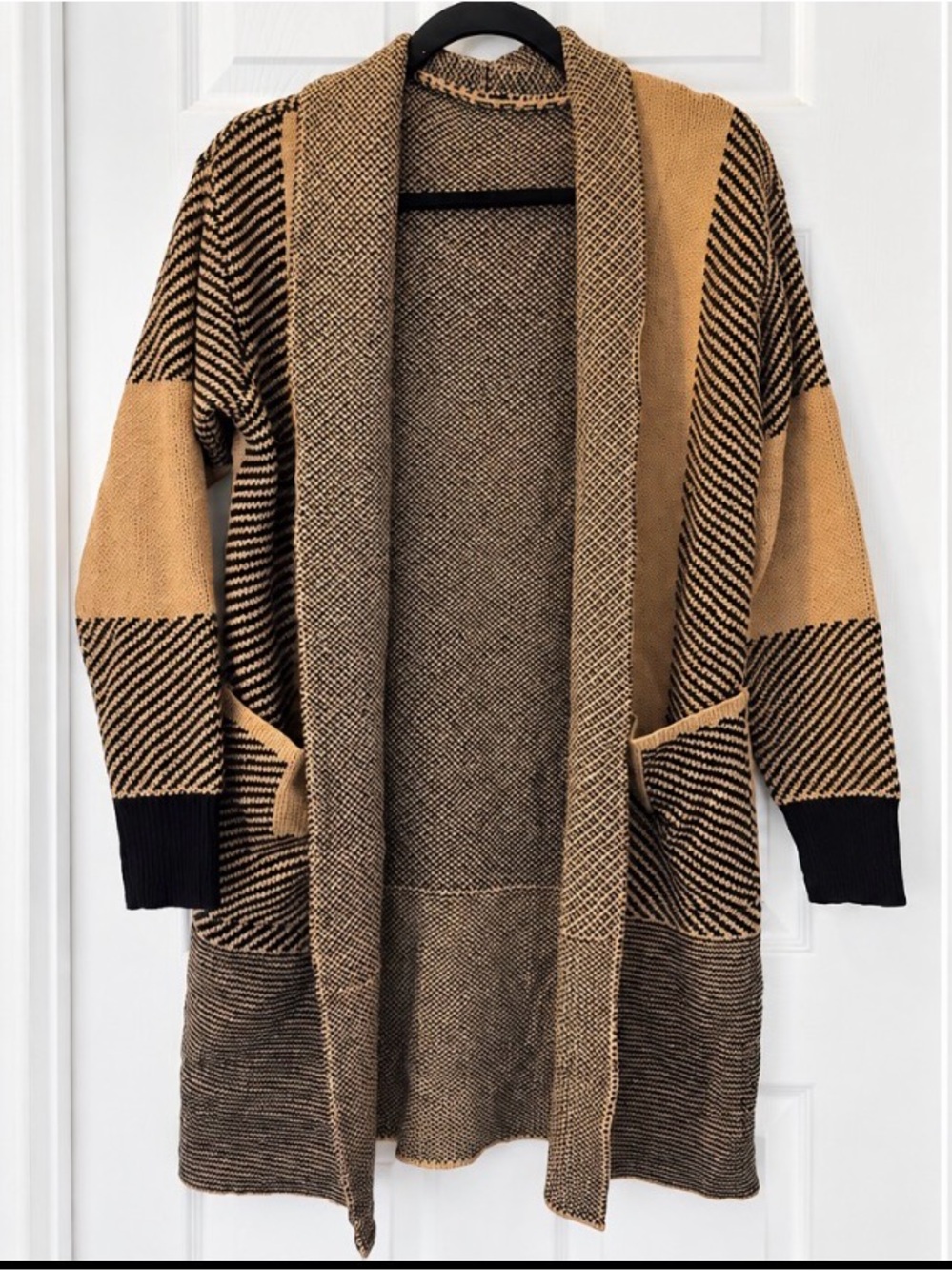 Men's Tan & Black Open-Front Knit Cardigan Sweater